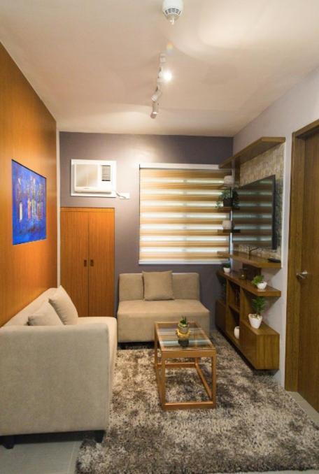 2 Bedroom Unit Fully Furnished * Manila